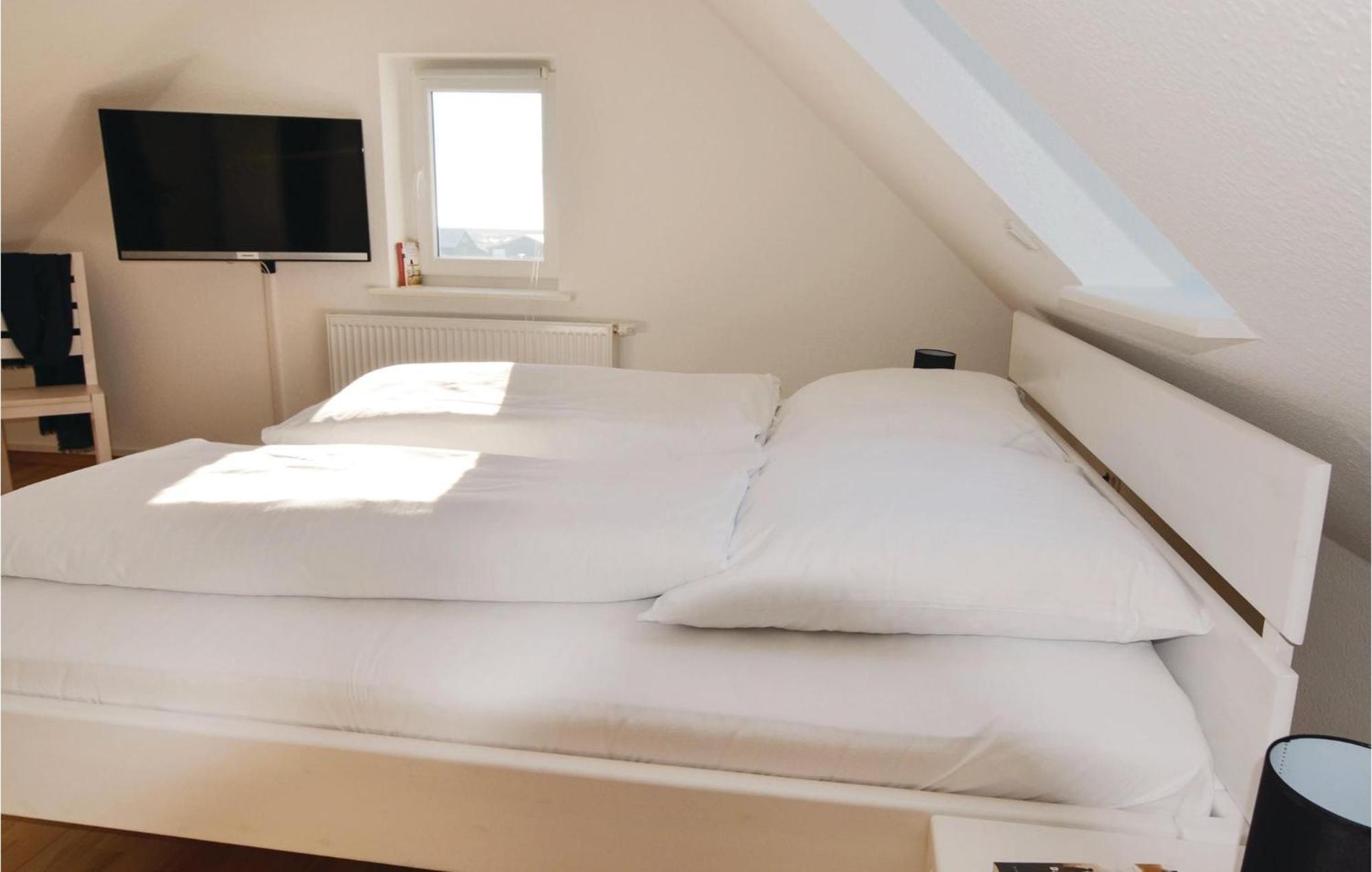 Amazing apartment in Dagebll with 4 Bedrooms, Sauna&WiFi Dagebüll Buitenkant foto